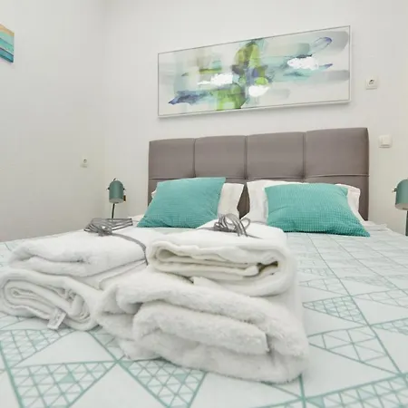 Beautiful 1-bed Kristijan Apartment